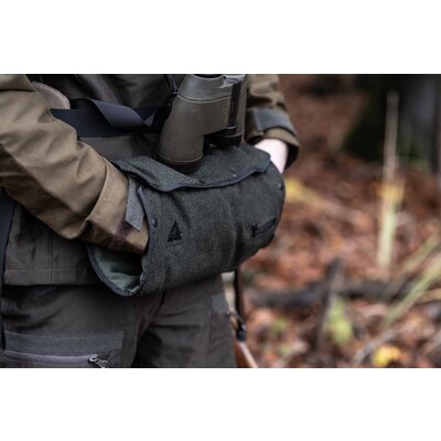 Vyhrievaný podsedák alpenheat s vyhrievaným rukávnikom - csm_AJ30_Jäger_6_90390b1d37