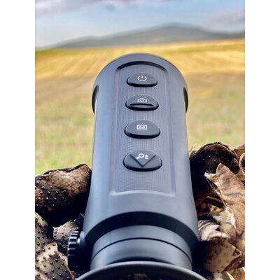 Termovízia tetrao bubo h-6 50hz detekcia na 559 m - polovnicka_termovizia_tetrao_bubo (4)