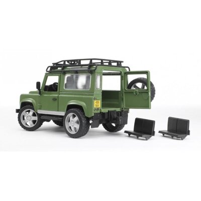 20160911131125-BRU2590LandRoverBRUDER-2