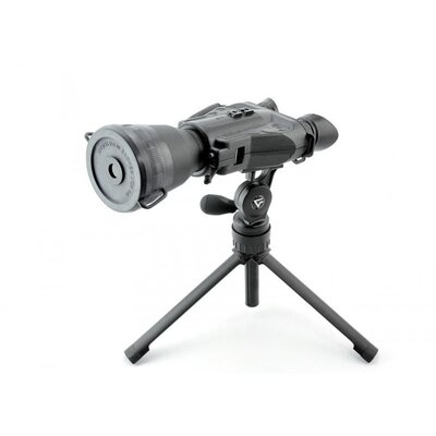 Binokulárne nočné videnie Armasight DISCOVERY 5x Gen 2+ SDi na statíve s čiernym telom a ergonomickým dizajnom.
