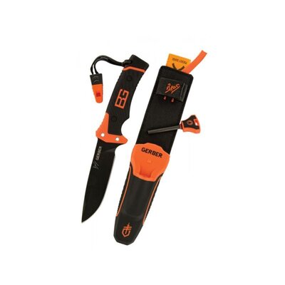 Pevný nôž GERBER BEAR GRYLLS ULTIMATE PRO s pogumovanou rukoväťou a šnúrkou s píšťalkou. Obsahuje puzdro s nápisom GERBER.