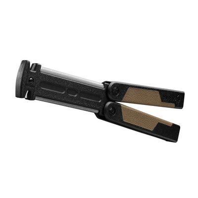Poľovnícka brúska na nože GERBER MYTH FIELD SHARPENER s kompaktnou veľkosťou a protišmykovou úpravou. Obsahuje okrúhle diamantové brúsky na vrúbkované ostrie a "V" karbidovú a keramickú vložku na hladké ostrie.