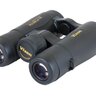 Ďalekohľad Vixen NEW FORESTA 10x42 DCF s pogumovaným povrchom a nápisom Vixen na tele, určený na pozorovanie s vodotesnou úpravou.